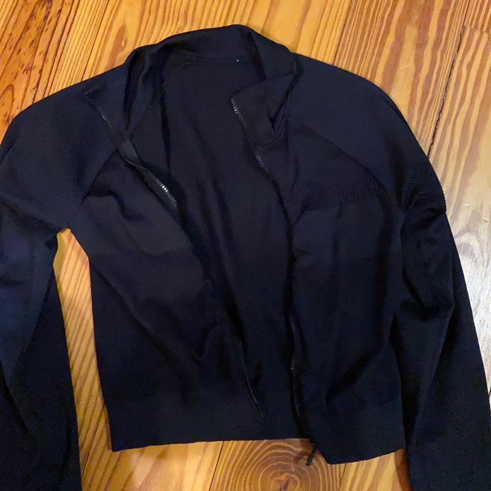 Fabletics crop top jacket